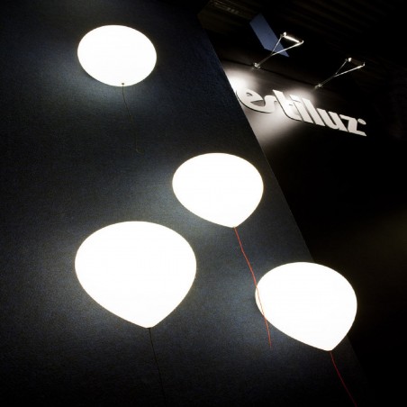 Estiluz Balloon Wall Lamp