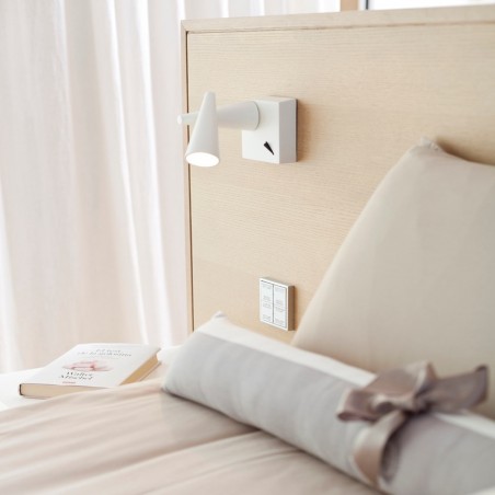 Estiluz CORNET Wall Lamp