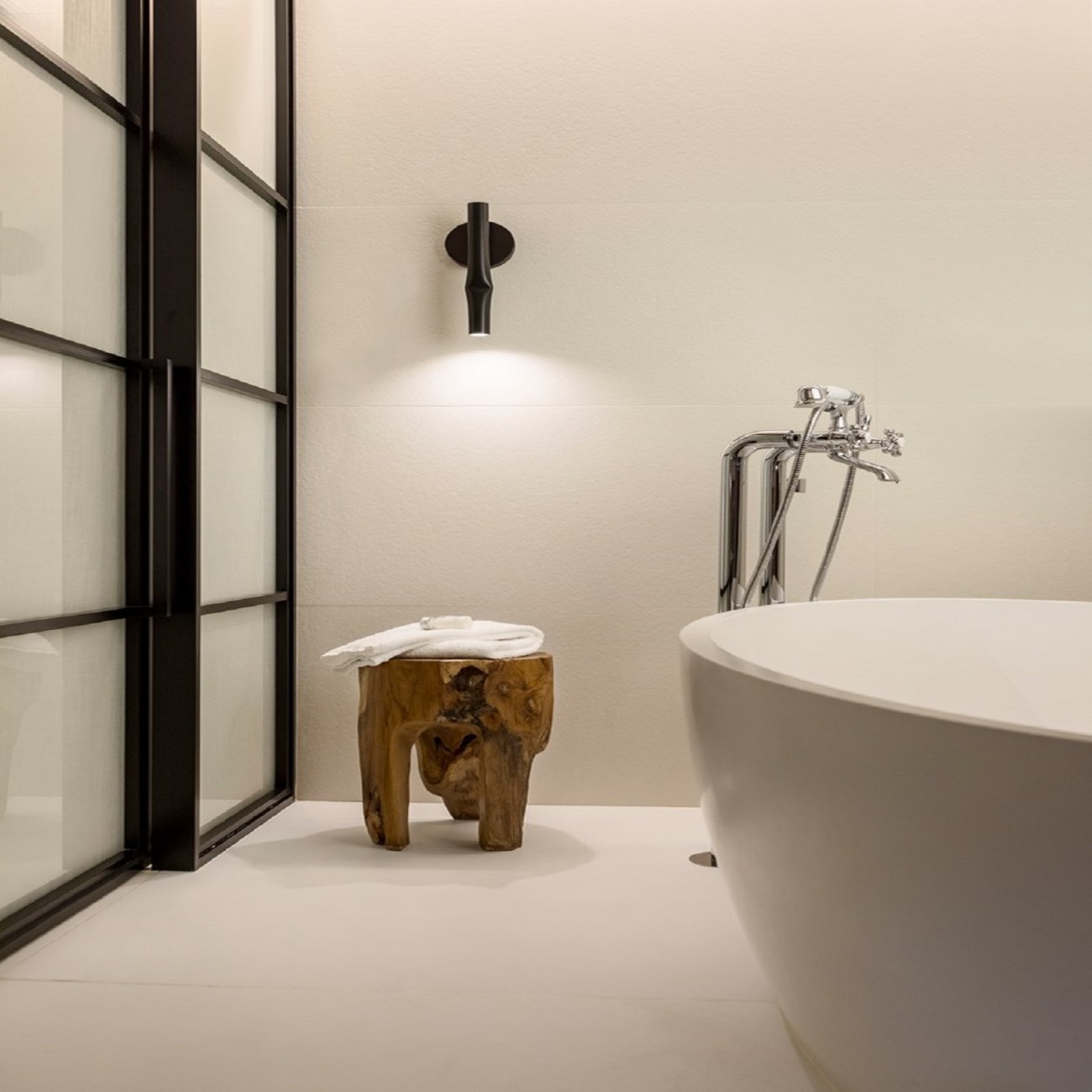 Estiluz FLOW Wall Lamp