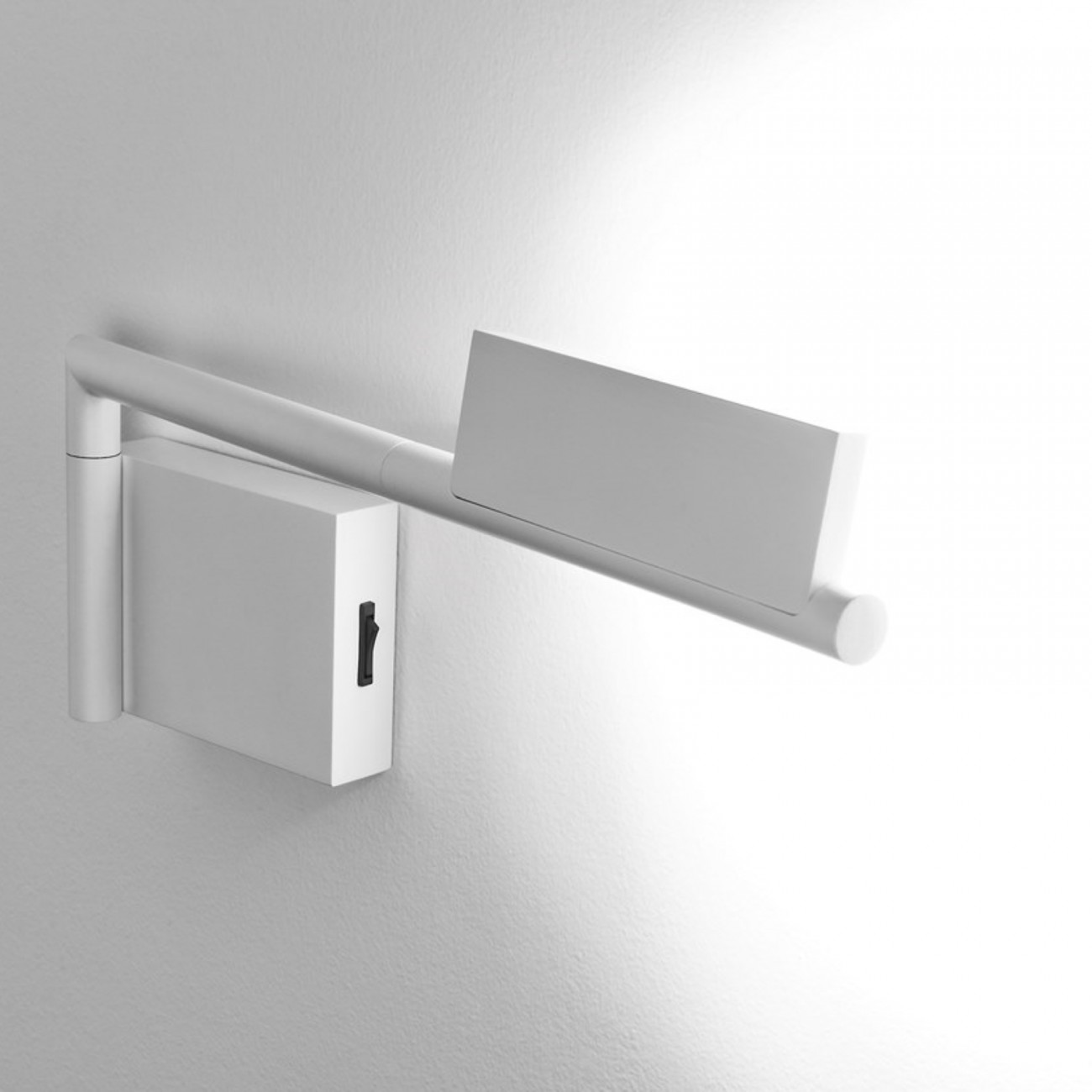 Estiluz KANT Wall Lamp