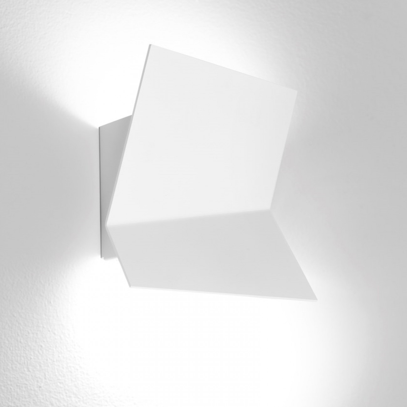 Estiluz PIÙ Wall Lamp