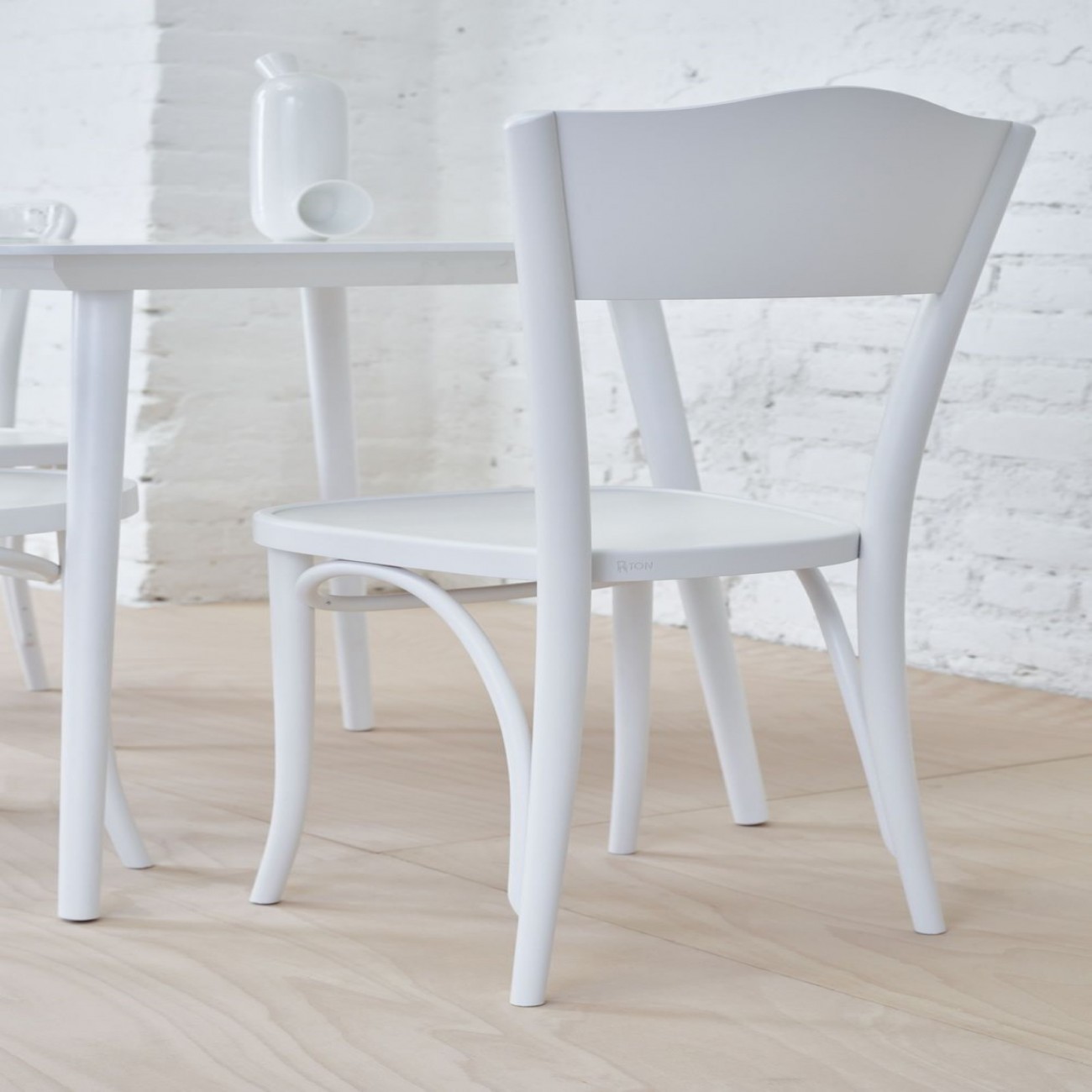 Ton Dejavu 054  chair