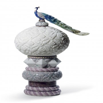 Lladró Peacock Table Lamp