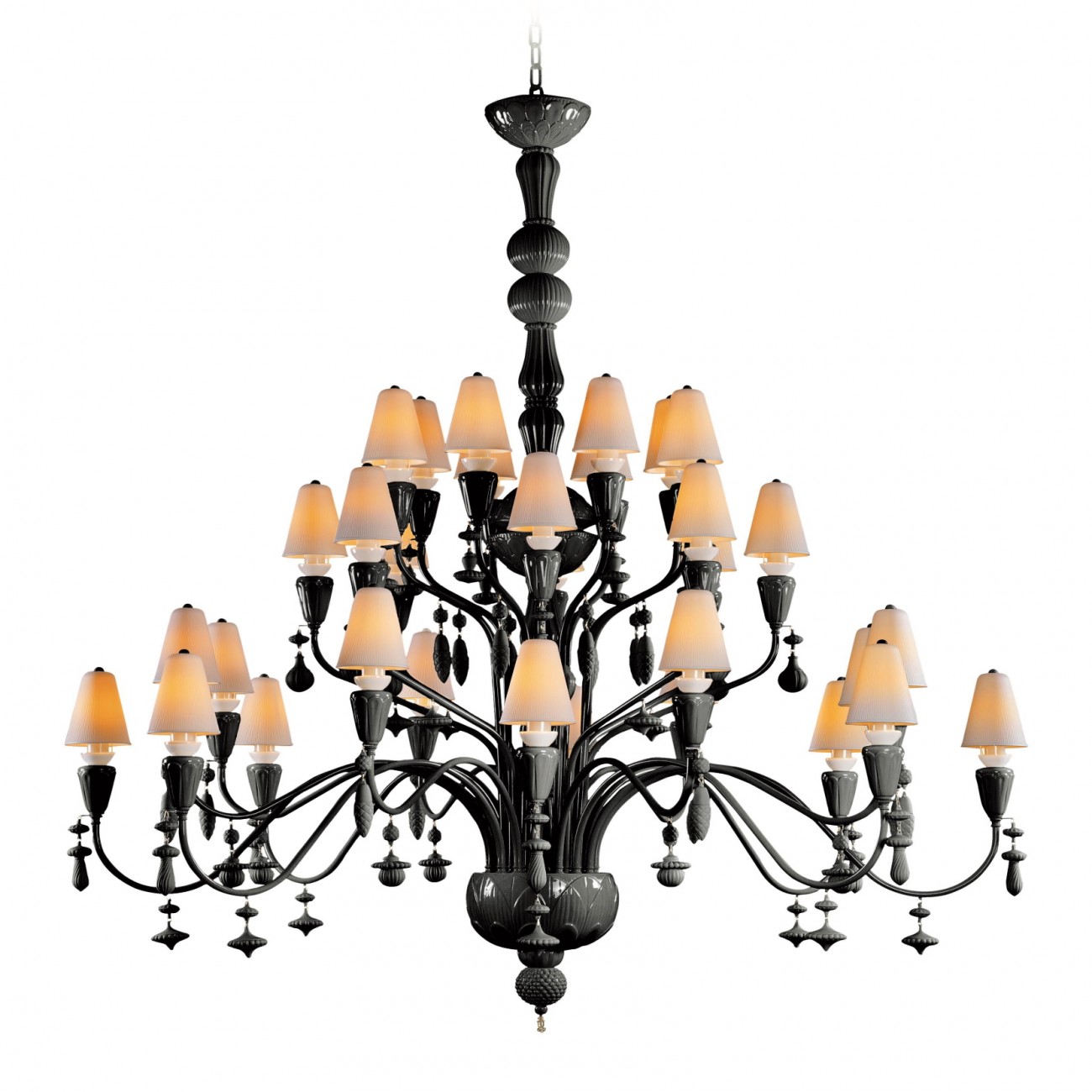 Lladró Ivy and Seed 32 Lights Chandelier. Large Model. Absolute Black