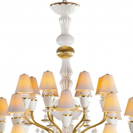 Lladró Ivy and Seed 32 Lights Chandelier. Large Model. Golden Luster