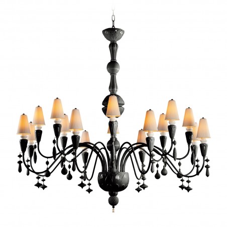 Lladró Ivy and Seed 16 Lights Chandelier. Large Flat Model.