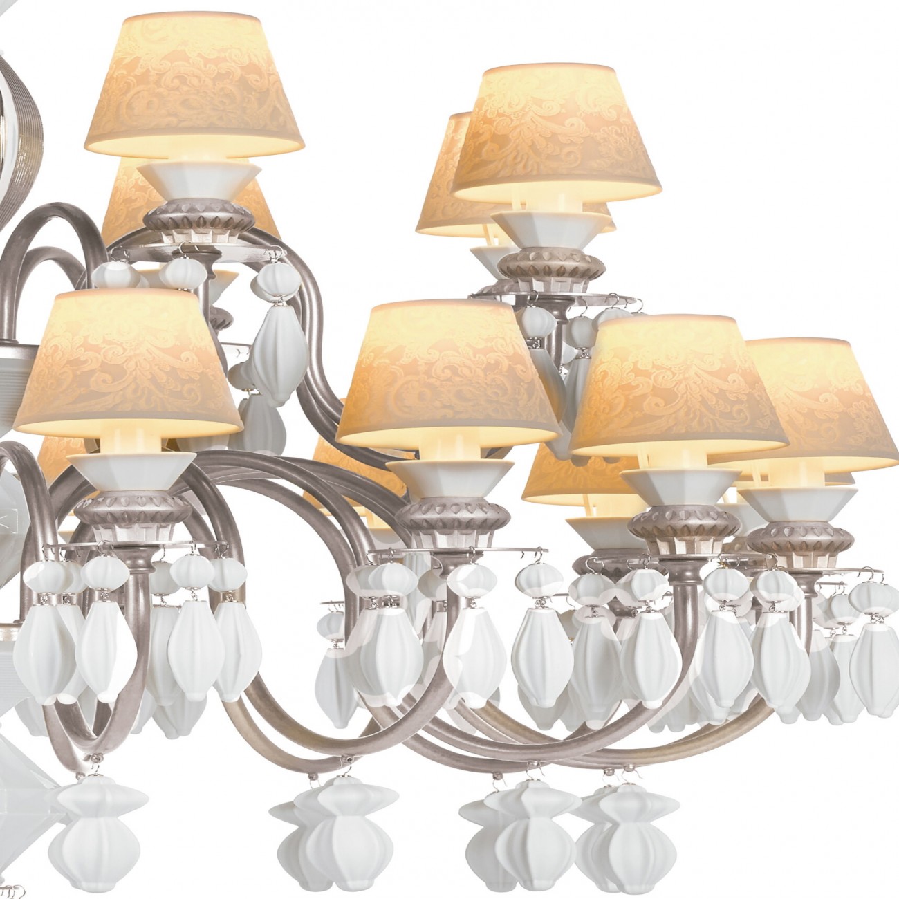 Lladró Belle De Nuit 24 Luci Chandelier