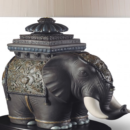 Lladró Elefante di Siam Table Lamp