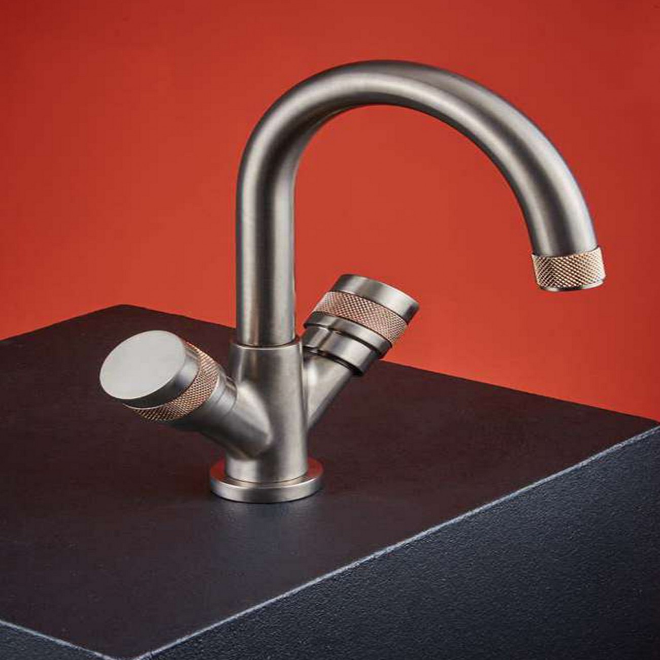 Nicolazzi Khady Monoforo lavabo scarico automatico, canna girevole