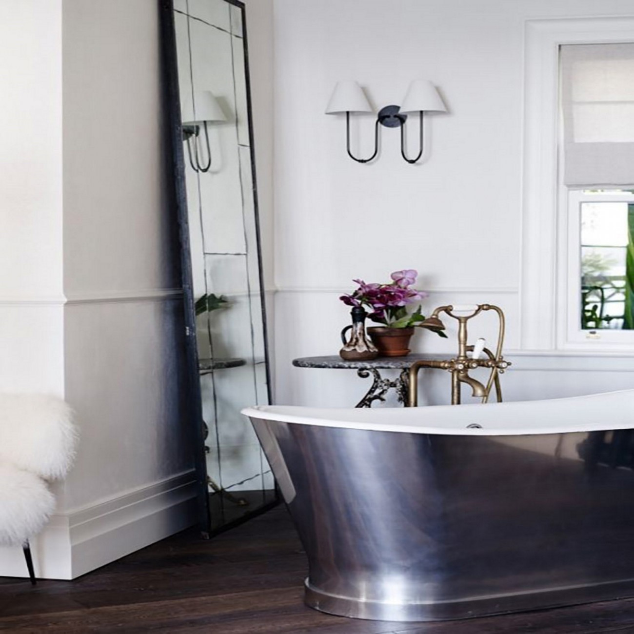 Officina Nicolazzi Tradizionale, Outdoor bathtub with shower unit