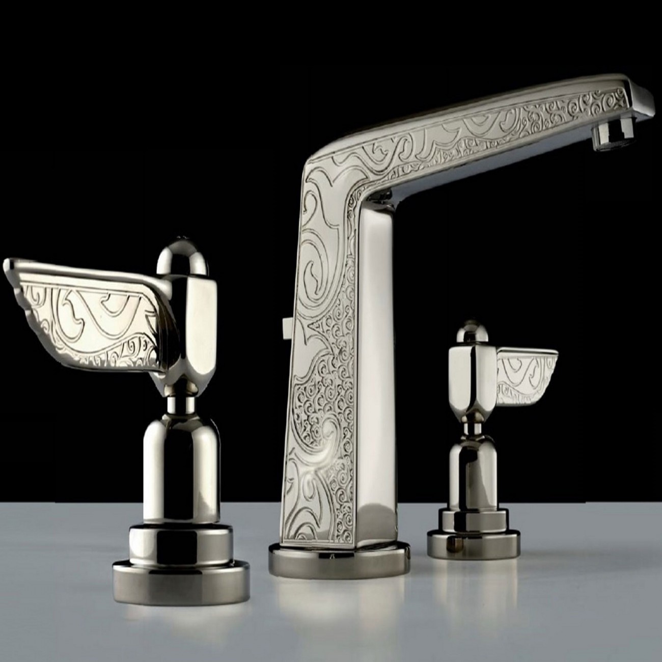 Officina Nicolazzi Liberty, Batería de lavabo de descarga automática