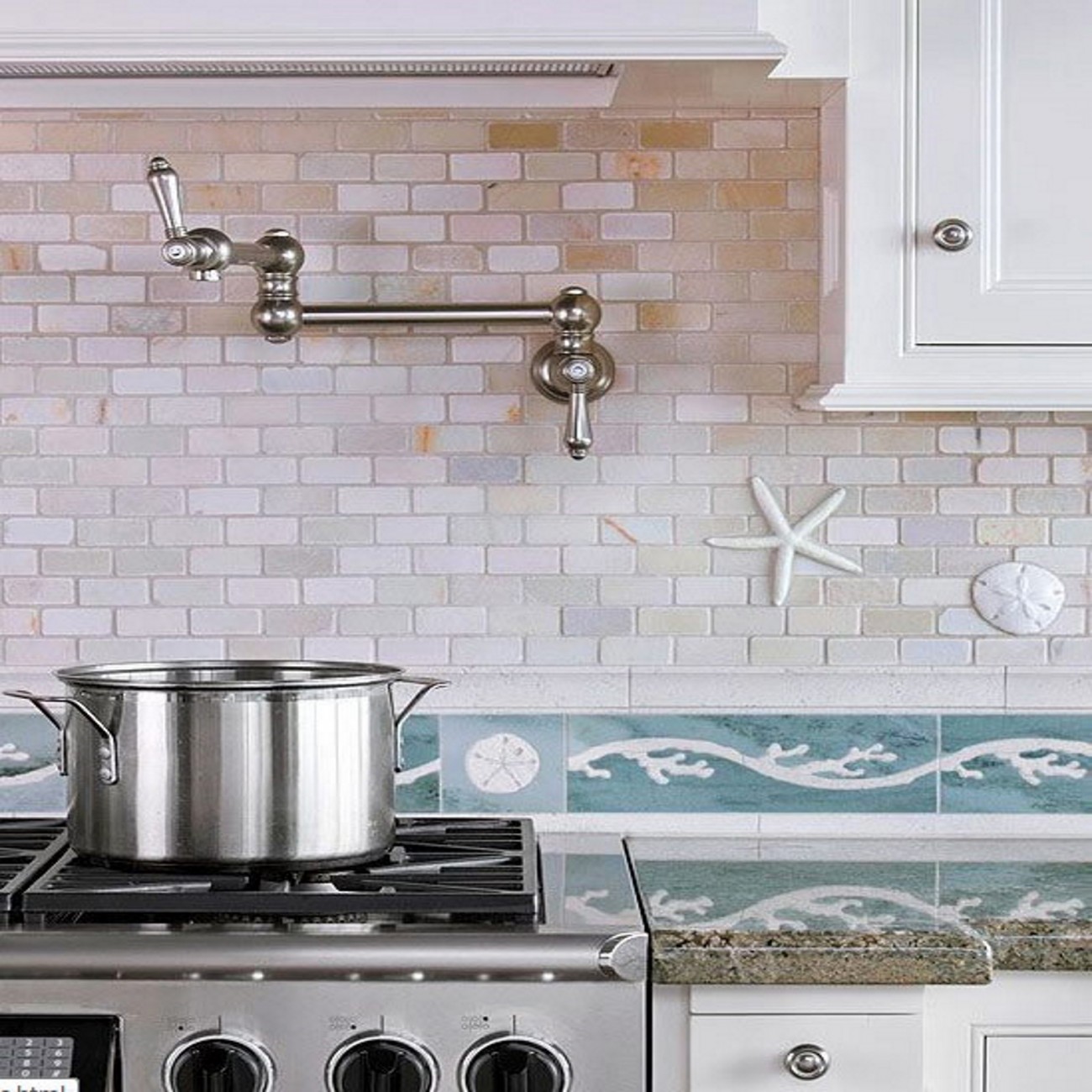 Officina Nicolazzi Dames Anglaises, Robinet de cuisine articulé avec arrêt