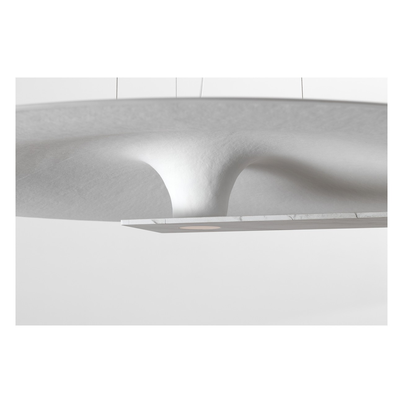 Hind Rabii Meridiana L, Lampe à suspension