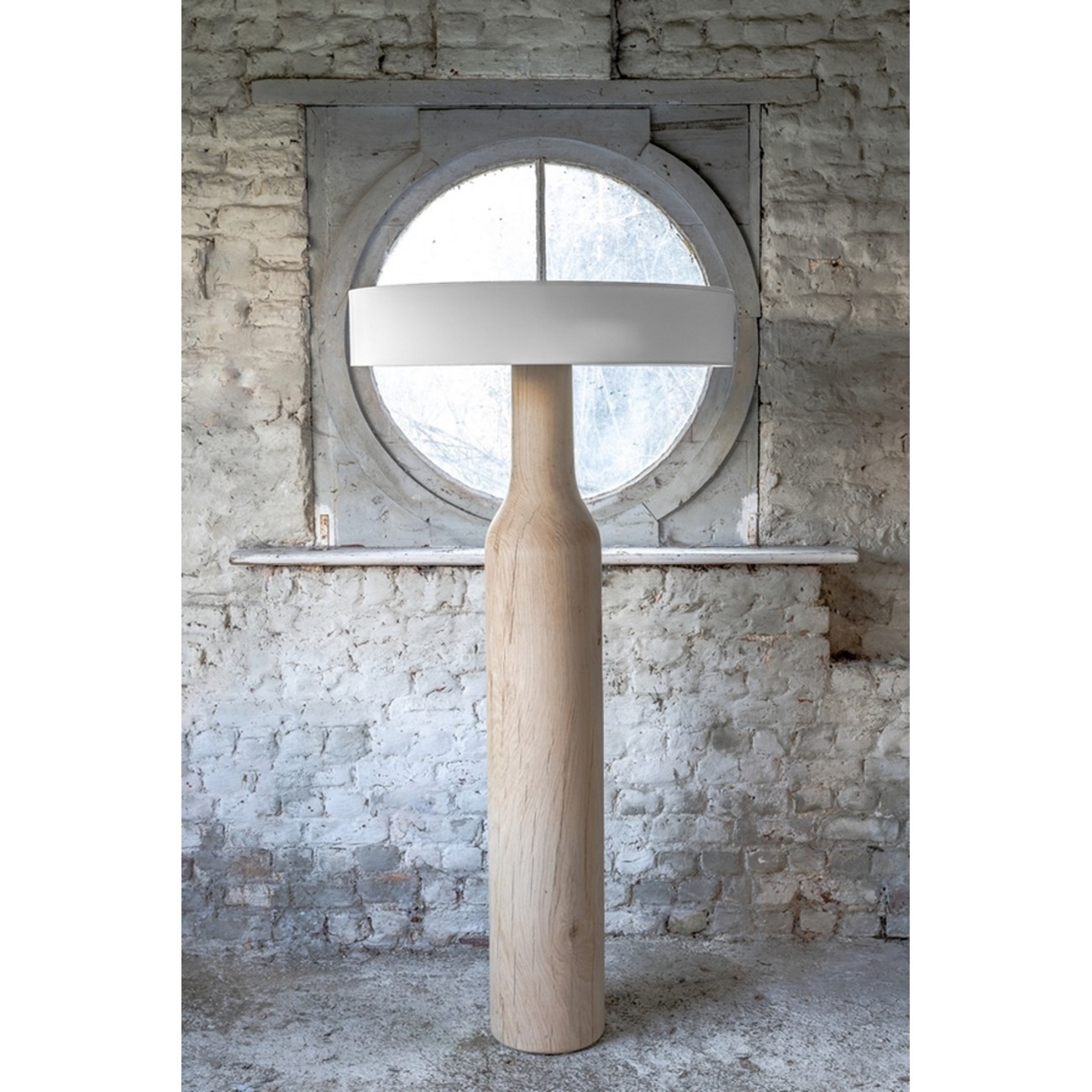 Hind Rabii Anna Belle 5, Table lamp