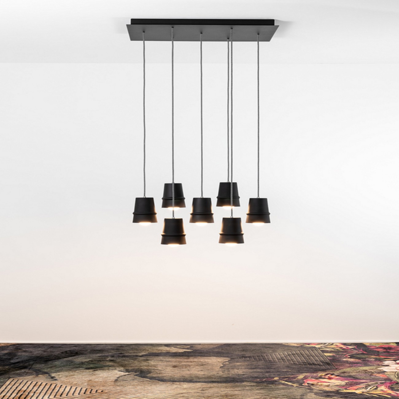 Hind Rabii Belle D'I 20 ALM, Suspension lamp