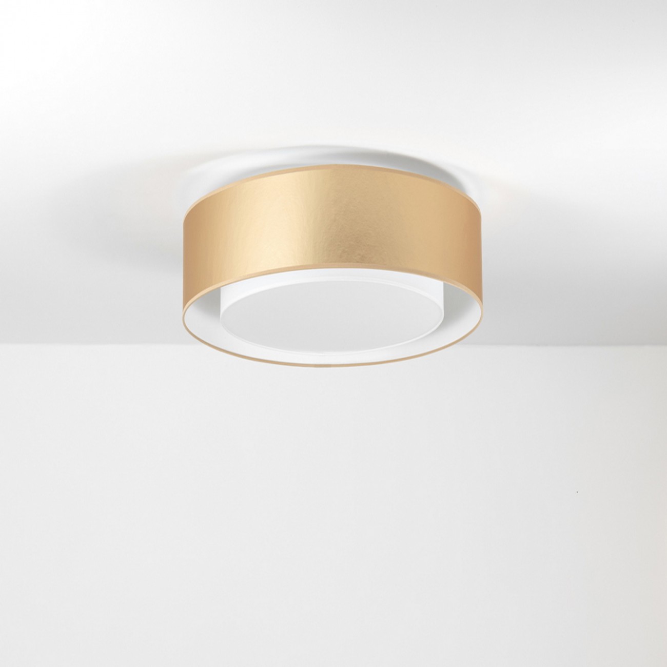 Hind Rabii Tenue de Soiree, Plafoniera