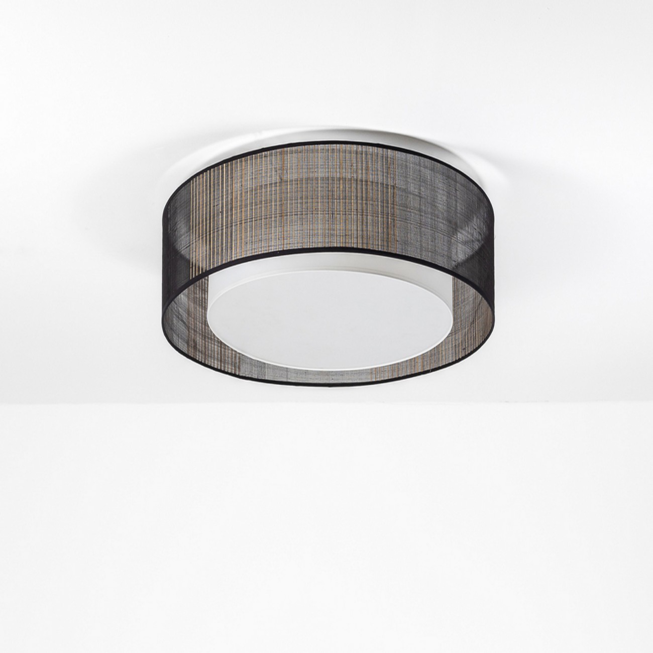 Hind Rabii Tunue de Soirèe, Ceiling lamp