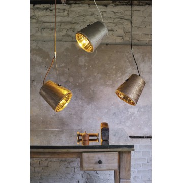 Hind Rabii Tensions, Lampe à suspension