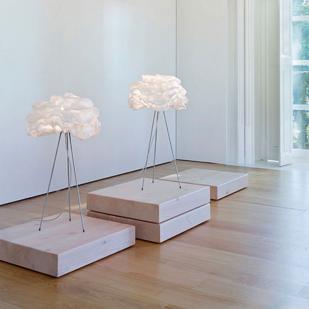 A-Emotional Light Nevo Medium