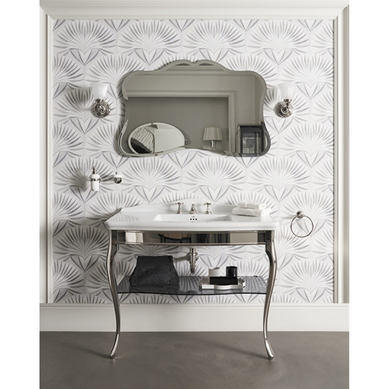 Devon&Devon Jacqueline Ceramic, Consolle con piano in ceramica bianca - ripiano piano in marmo e vetro fumé