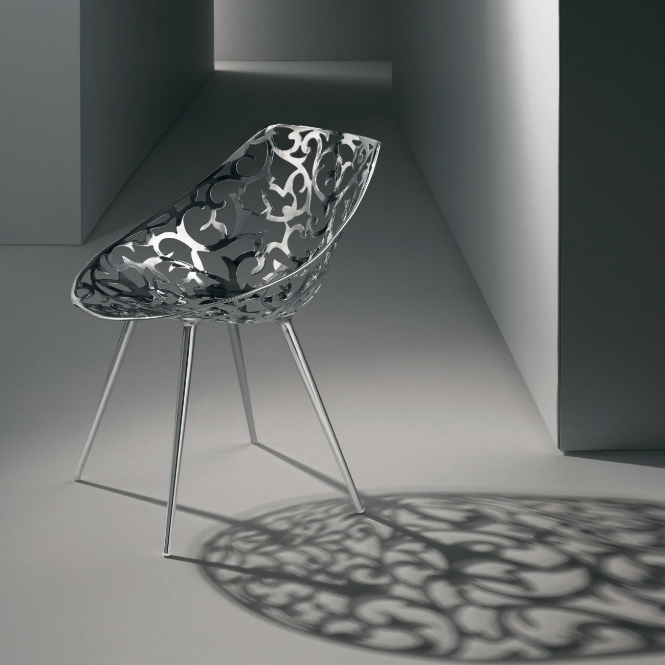 Driade Miss Lacy by Philippe Starck