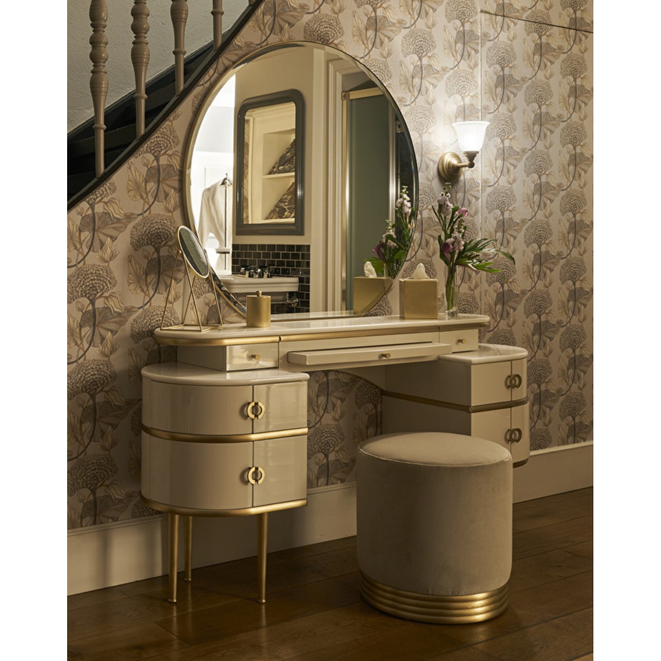 Devon&Devon Zelda, Makeup cabinet with matt satin brass profile, silver mirror, extra cremo marble top