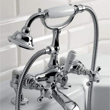 Devon&Devon Austin, Tank assembly for pool edge mounting with shower and hose