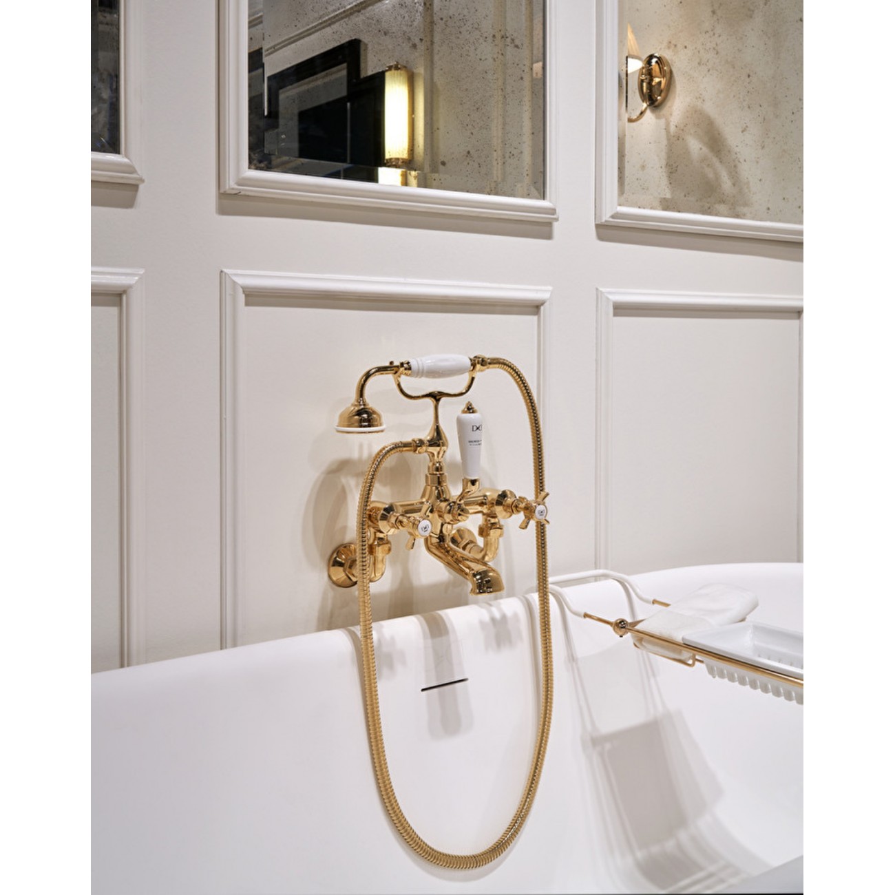 Devon&Devon Coventry, Gruppo vasca a muro con doccetta e flessibile