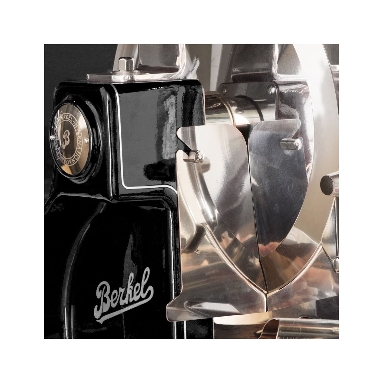 Berkel Manual flywheel slicer B3 black