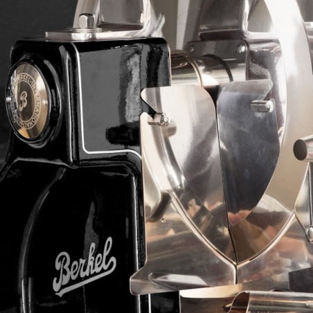 Berkel Manual flywheel slicer B3 black