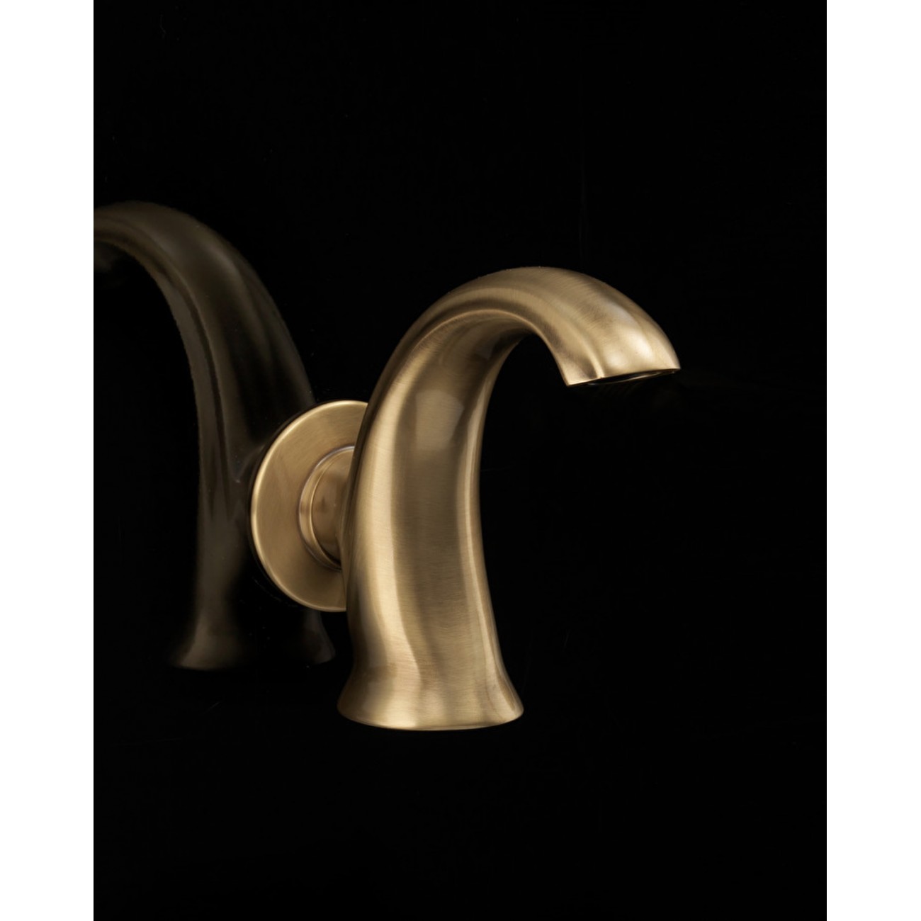 Devon&Devon Royal, Single outlet