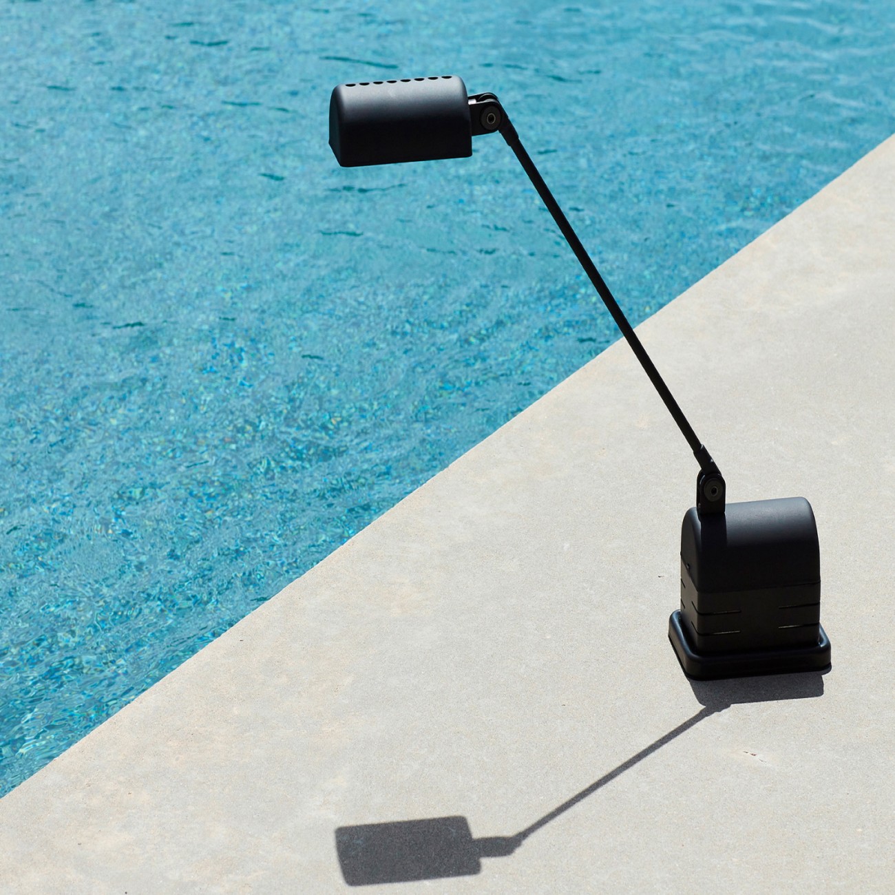 Lumina Daphinette Portatile Table lamp