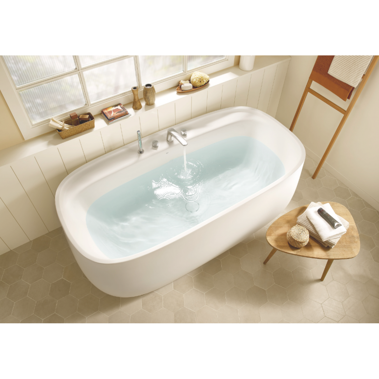 Roca Beyond Baignoire en Surfex 180x90 avec trous pour la robinetterie