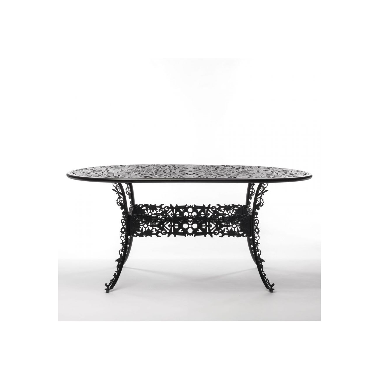 SELETTI Industry Collection Table ovale en aluminium