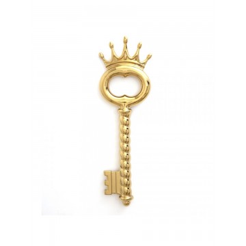 SELETTI Key to power