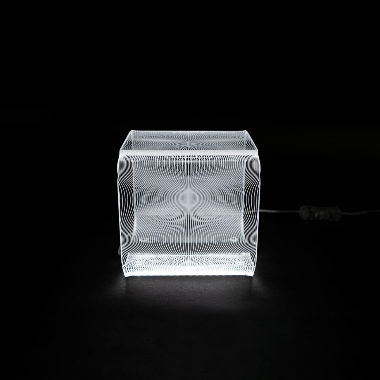 VETSA SOLID - Lampada da tavolo Flots (Piccola)