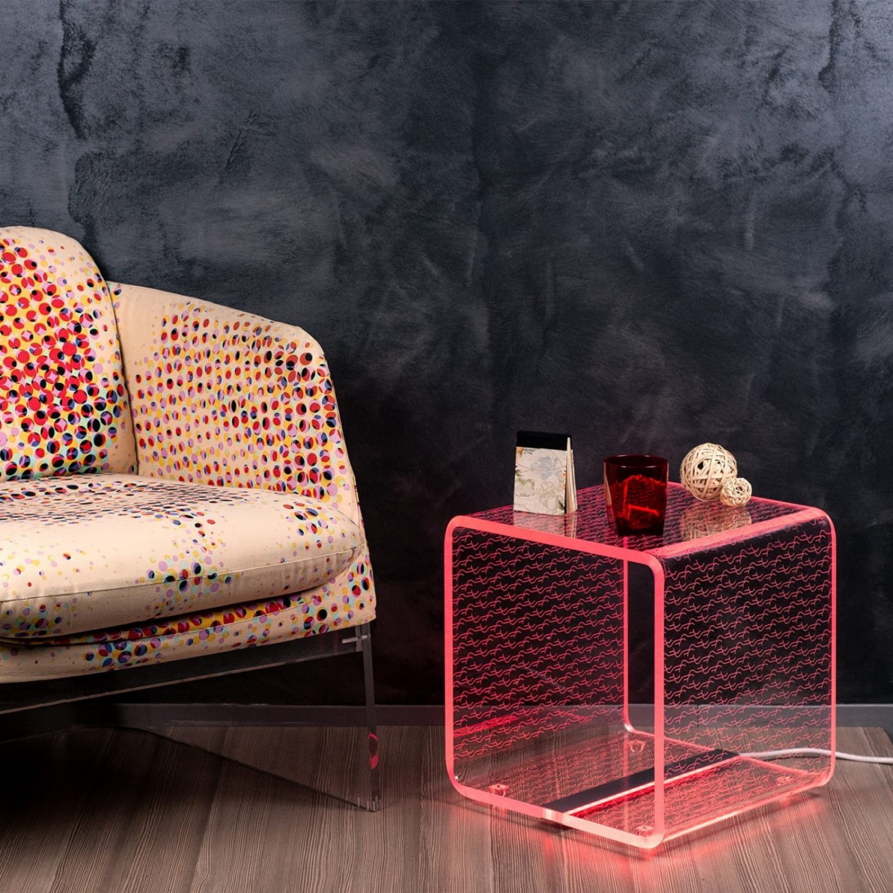 VESTA SOLID - Tavolino luminoso Tits&butts