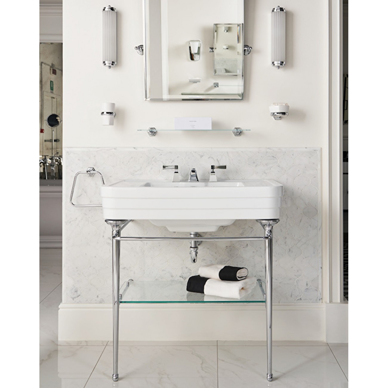 Devon&Devon NOBEL, Console avec plateau en céramique blanche, structure métallique et étagère en verre