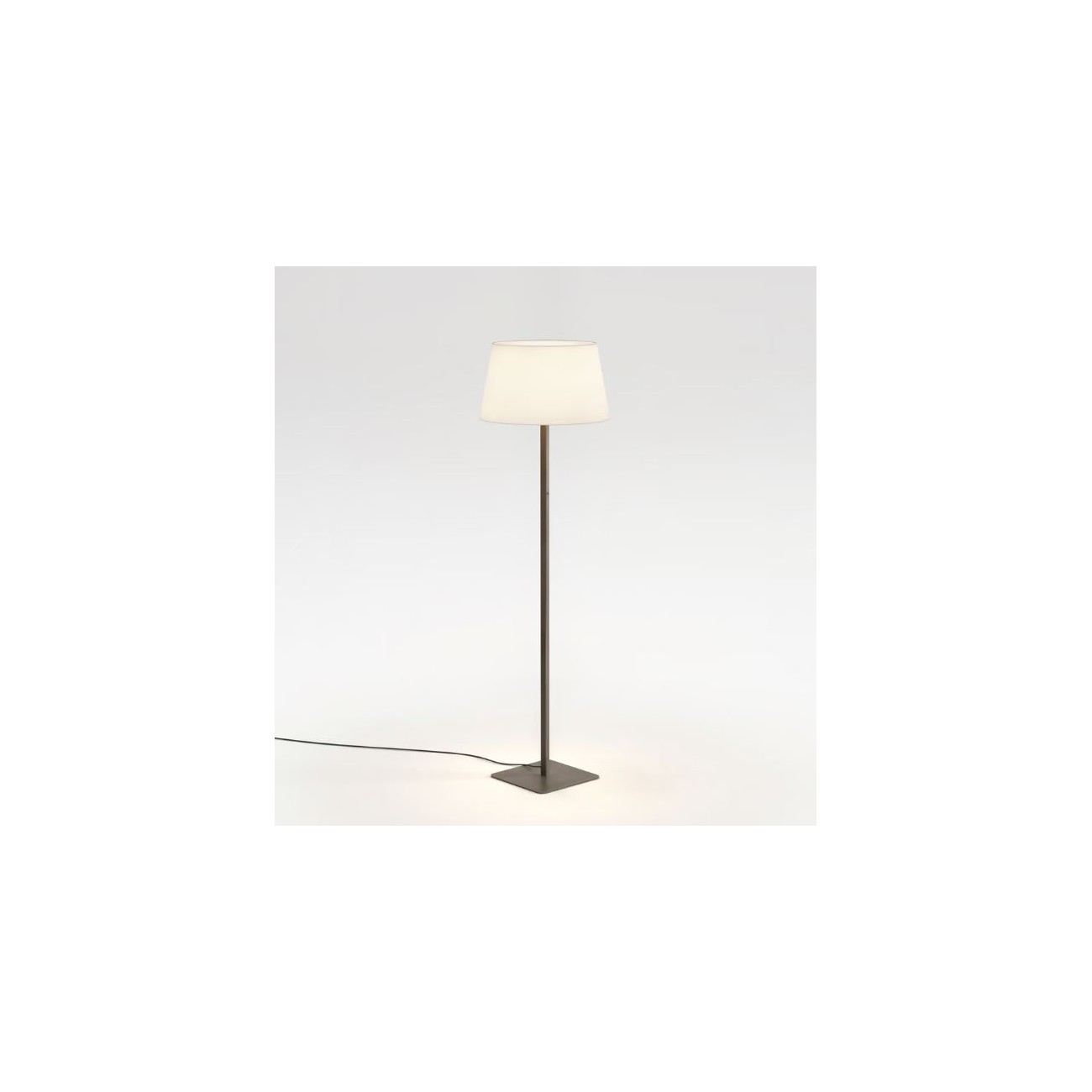 ASTRO Lighting - Beaumont Floor,  lampadaire.