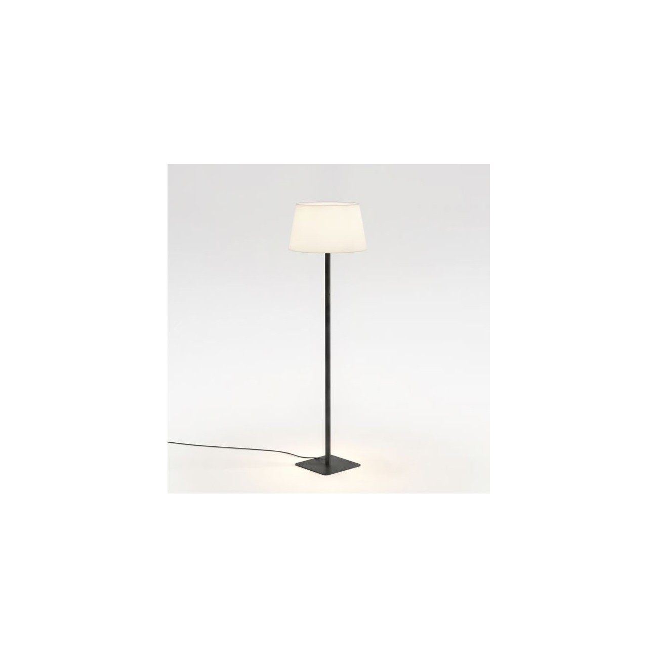 ASTRO Lighting - Beaumont Floor,  lampadaire.