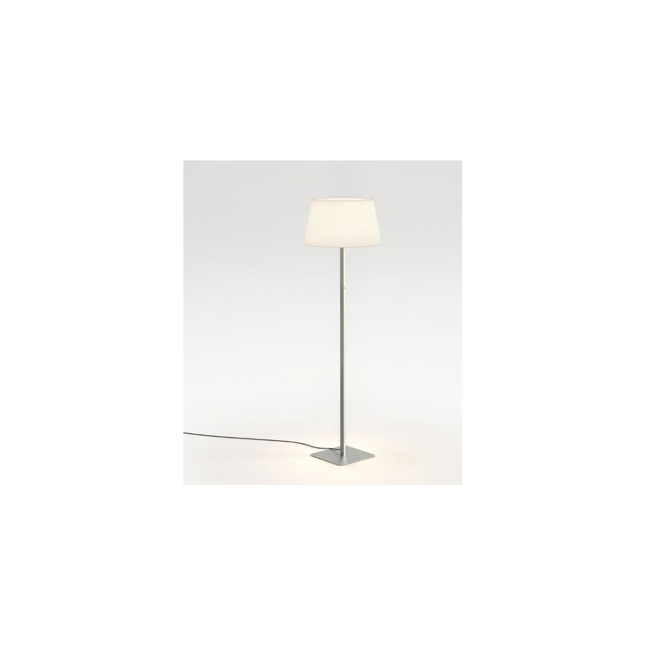 ASTRO Lighting - Beaumont Floor, lampada da pavimento.