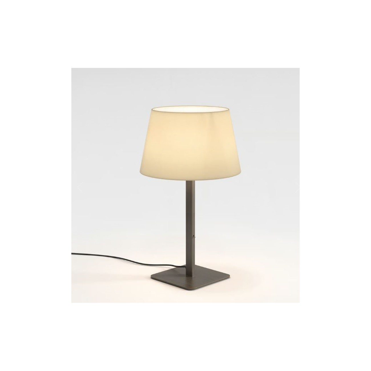 ASTRO Lighting - Beaumont Table, lampe de Table.