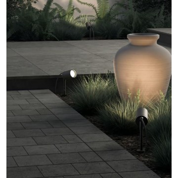 ASTRO Lighting - Dartmouth Spike Spot, floor lamp.