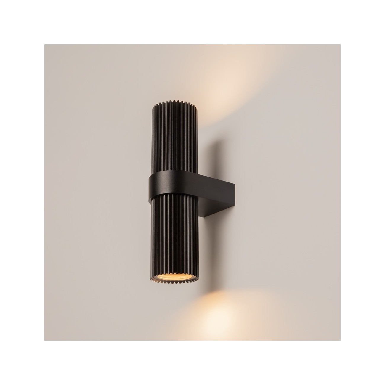 Maytoni Wall lamp dynamics