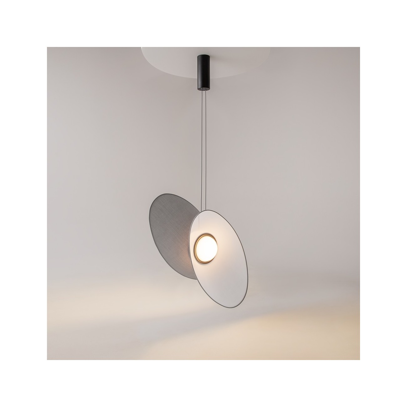 Maytoni Suspension Lamp Evolution