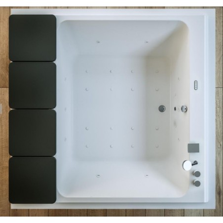 Glass 1989  bathtub in acrylic Mawi