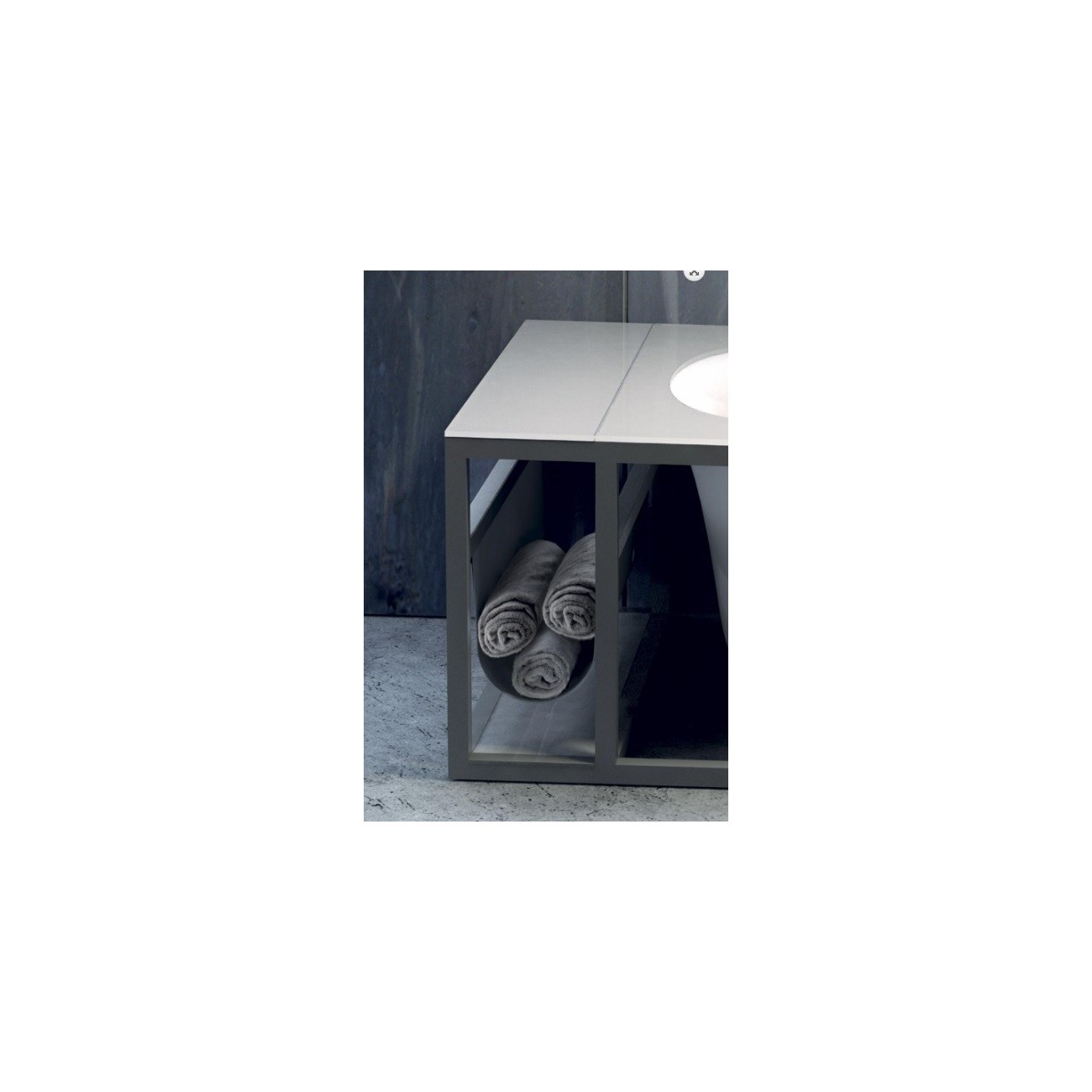 Glass 1989 Naked baignoire avec top en verre trempé et structure portante visible