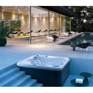 Glass 1989 MySpa 228 portable spa