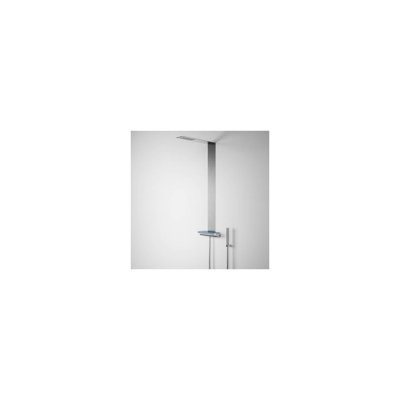 Glass 1989 Azulejo shower