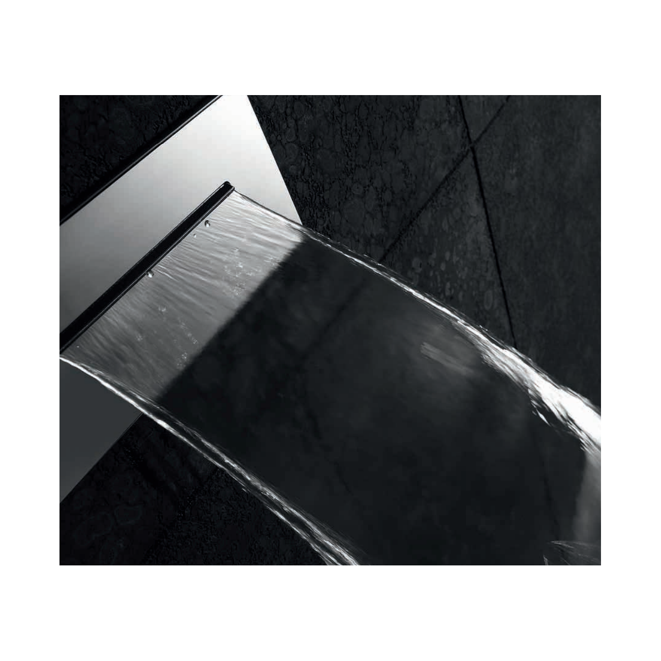 Gattoni Built-in stainless steel shower with rain fall jet